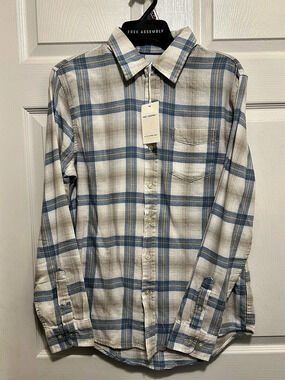 Free Assembly Men's Plaid Button Down Shirt Small NWT